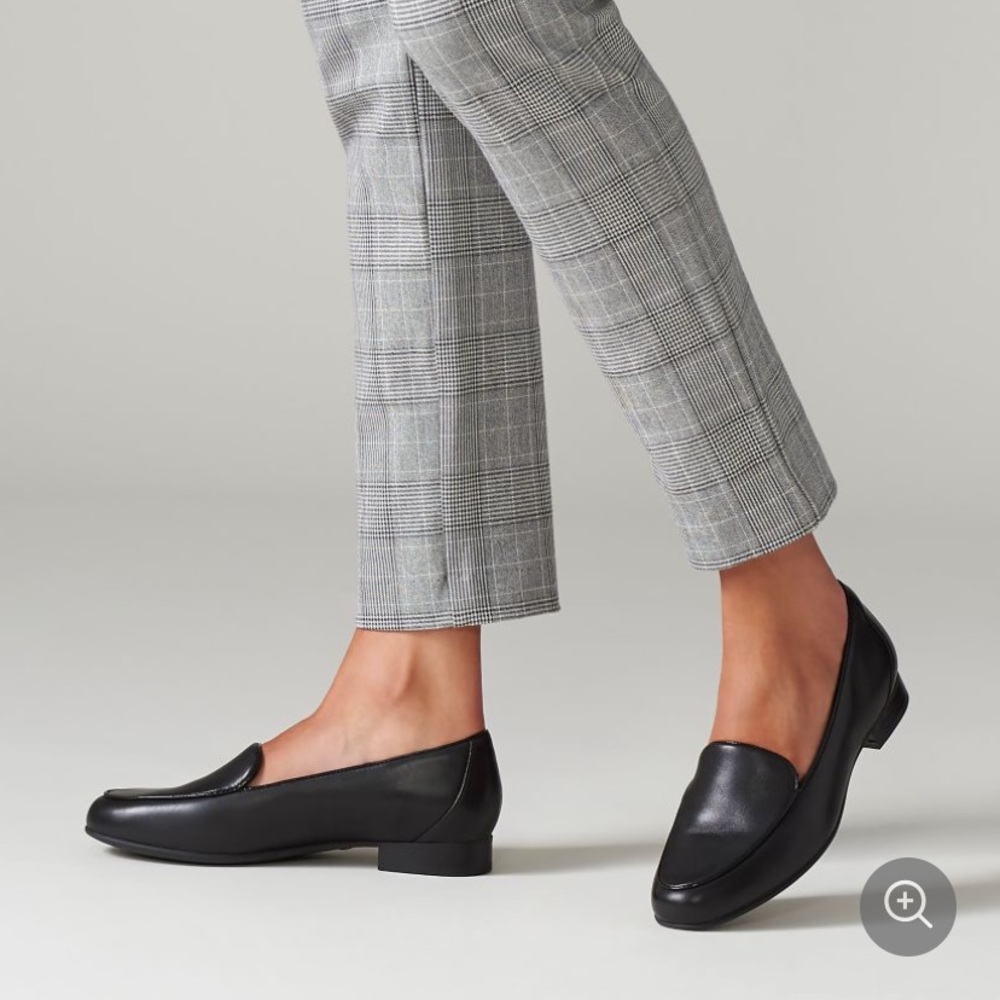 Clarks Un Blush Ease black leather • Size 7.5